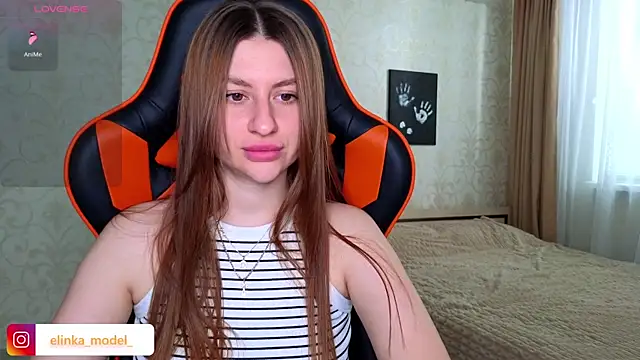 Snapshot of Elishka_ chatting on 06/26/26, 04:39 Elishka online show from 06/26/26, 04:39