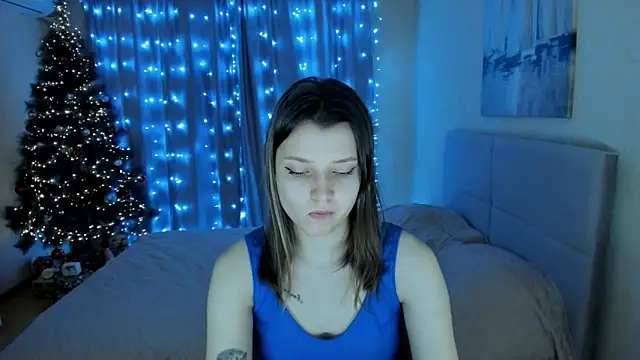 Snapshot of SoniNesti chatting on 12/28/24, 01:17 SoniNesti online show from 12/28/24, 01:17