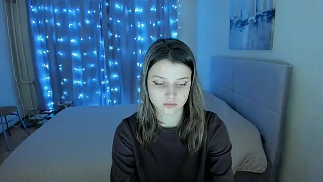 Snapshot of SoniNesti chatting on 02/08/25, 01:33 SoniNesti online show from 02/08/25, 01:33