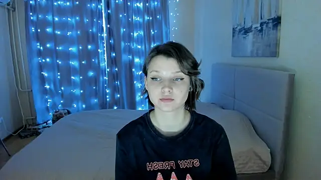 Snapshot of SoniNesti chatting on 02/19/25, 02:12 SoniNesti online show from 02/19/25, 02:12