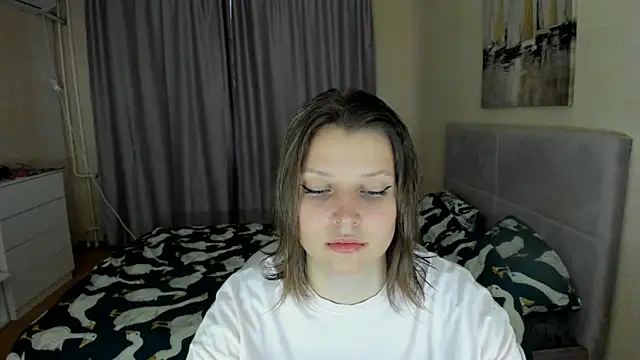 Snapshot of SoniNesti chatting on 09/13/25, 03:01 SoniNesti online show from 09/13/25, 03:01