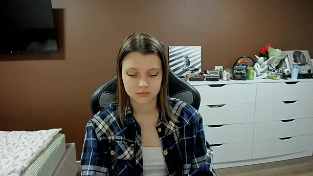 SoniNesti online show from 04/02/26, 02:58