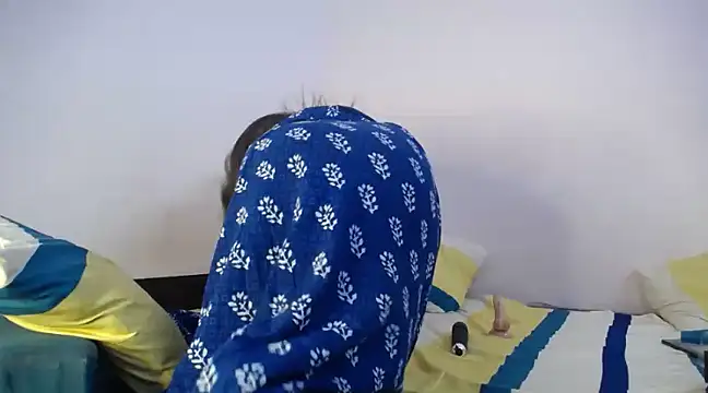 cutee  crazy online show from 12/04/24, 05:44