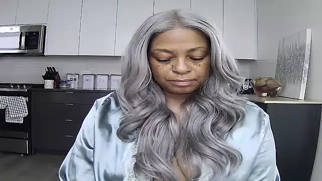 MSweetLindaParks online show from 07/16/26, 02:12