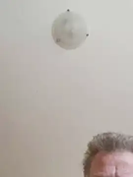 Snapshot of Hans04051972 chatting on 11/11/25, 11:10 Hans04051972 online show from 11/11/25, 11:10