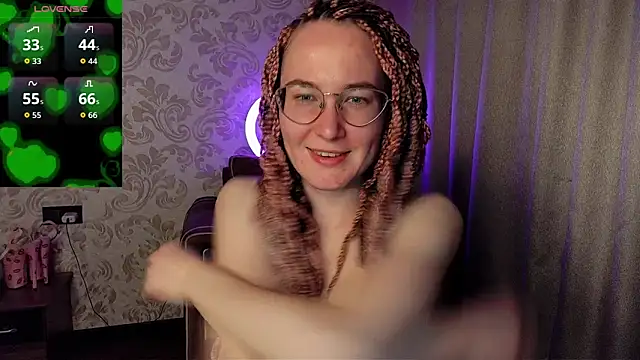 Snapshot of AgnesGraham chatting on 04/02/26, 10:07 AgnesGraham online show from 04/02/26, 10:07