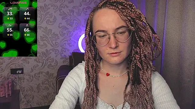 Snapshot of AgnesGraham chatting on 04/10/26, 09:30 AgnesGraham online show from 04/10/26, 09:30