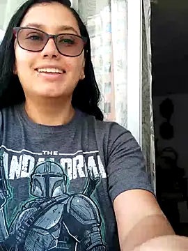 Snapshot of LauraRuiz1 chatting on 09/11/25, 03:12 LauraRuiz1 online show from 09/11/25, 03:12
