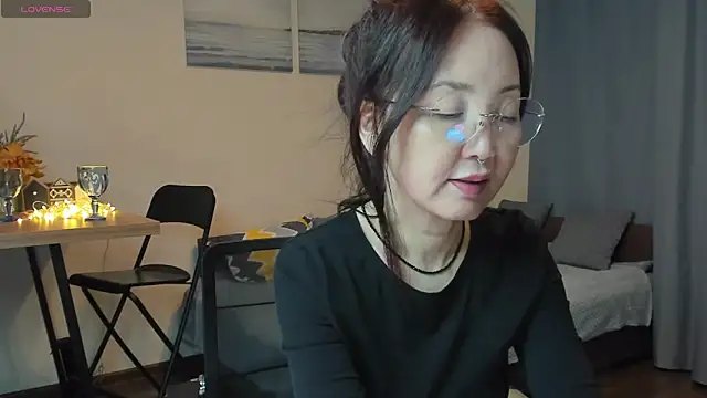 AvroraSakura online show from 12/11/24, 05:26