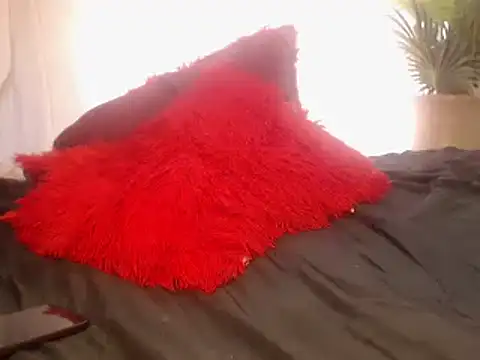 Misswhiteee online show from 02/08/25, 07:37