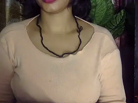 Snapshot of SEXY-MAHI- chatting on 12/08/24, 11:19 SEXY-MAHI- online show from 12/08/24, 11:19