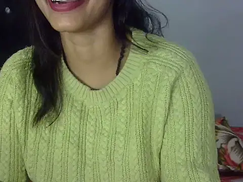 Snapshot of SEXY-MAHI- chatting on 12/18/24, 08:14 SEXY-MAHI- online show from 12/18/24, 08:14