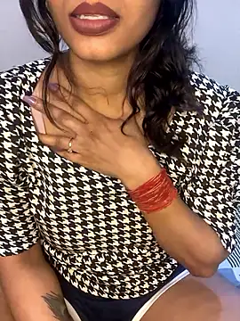 Snapshot of SEXY-MAHI- chatting on 03/11/25, 09:48 SEXY-MAHI- online show from 03/11/25, 09:48