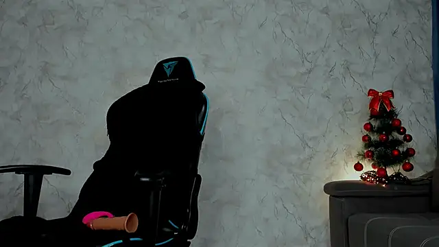 Emma7 online show from 01/06/25, 04:04