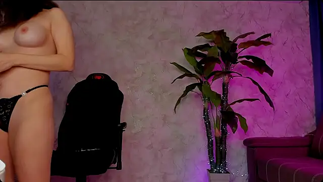 Emma7 online show from 02/26/25, 04:25