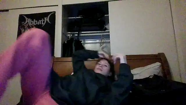 petitedoll29 online show from 12/05/24, 12:52