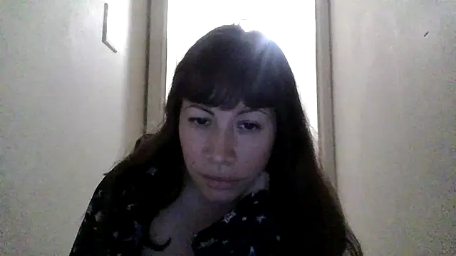 Snapshot of petitedoll29 chatting on 10/26/25, 12:38 petitedoll29 online show from 10/26/25, 12:38