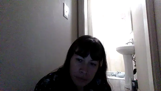 Snapshot of petitedoll29 chatting on 11/19/25, 08:09 petitedoll29 online show from 11/19/25, 08:09