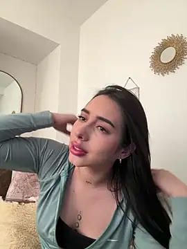 Snapshot of isabella_jade chatting on 11/05/25, 01:33 isabella jade online show from 11/05/25, 01:33