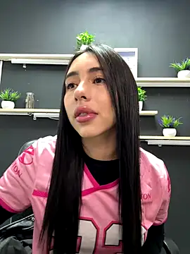 Snapshot of isabella_jade chatting on 11/19/25, 12:49 isabella jade online show from 11/19/25, 12:49