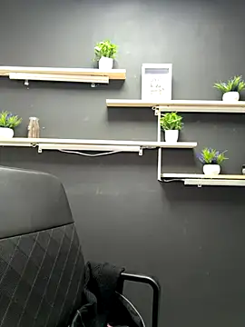 Snapshot of isabella_jade chatting on 11/25/25, 10:10 isabella jade online show from 11/25/25, 10:10