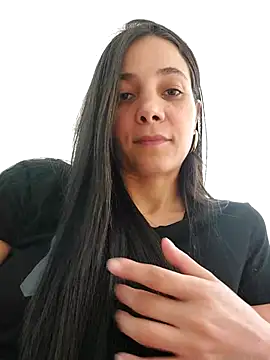 Snapshot of miaeyes chatting on 11/11/25, 06:52 miaeyes online show from 11/11/25, 06:52