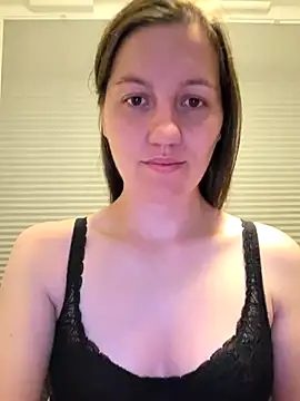 Snapshot of Nicole-Ray chatting on 07/15/26, 10:26 Nicole-Ray online show from 07/15/26, 10:26