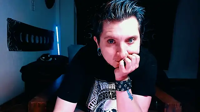 Snapshot of Marieblueeyes chatting on 03/22/26, 03:21 Marieblueeyes online show from 03/22/26, 03:21