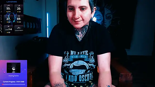 Snapshot of Marieblueeyes chatting on 03/24/26, 01:54 Marieblueeyes online show from 03/24/26, 01:54