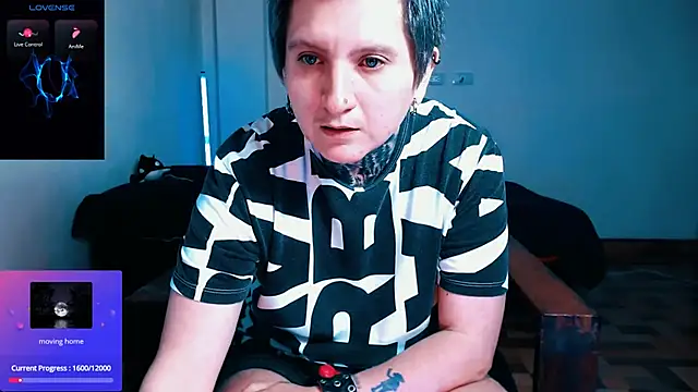 Snapshot of Marieblueeyes chatting on 03/28/26, 05:12 Marieblueeyes online show from 03/28/26, 05:12