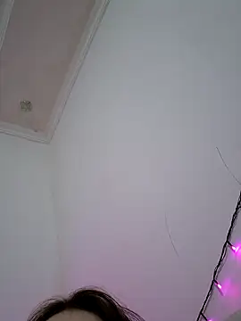 Snapshot of Yammy_Yumi chatting on 01/31/25, 07:29 Yammy Yumi online show from 01/31/25, 07:29