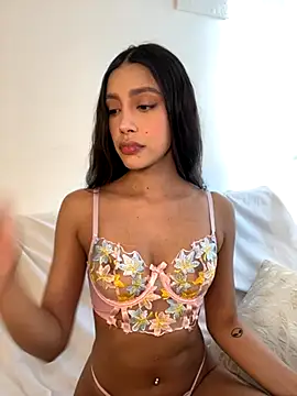 Snapshot of SelenaStone chatting on 09/15/25, 09:37 SelenaStone online show from 09/15/25, 09:37