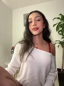 Snapshot of SelenaStone chatting on 11/25/25, 11:16 SelenaStone online show from 11/25/25, 11:16