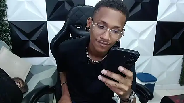 ManSant online show from 03/10/25, 04:14