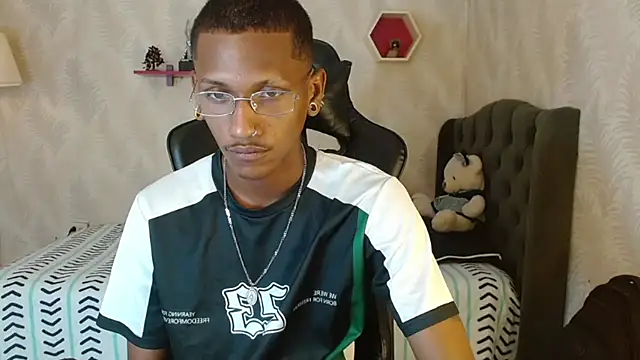 ManSant online show from 10/04/25, 03:54