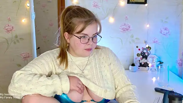 sinnamon  online show from 11/10/25, 05:12