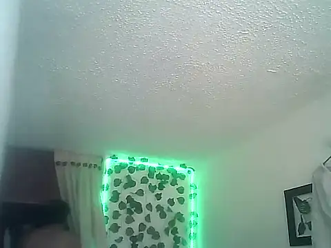 Snapshot of SexDiffrent chatting on 02/28/26, 06:53 SexDiffrent online show from 02/28/26, 06:53