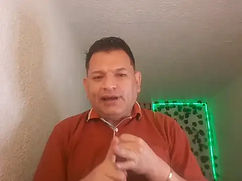 Snapshot of SexDiffrent chatting on 04/26/26, 08:50 SexDiffrent online show from 04/26/26, 08:50