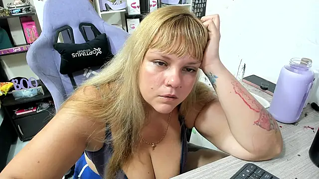 allsson queen online show from 10/27/25, 06:34