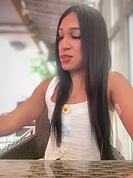 Snapshot of Ashly_Miller chatting on 10/01/25, 08:04 Ashly Miller online show from 10/01/25, 08:04