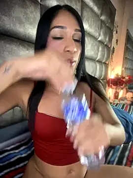 Snapshot of Ashly_Miller chatting on 11/12/25, 07:57 Ashly Miller online show from 11/12/25, 07:57