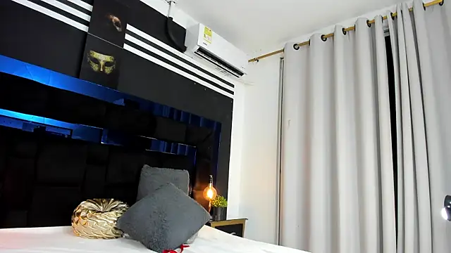 KatalinaMillan online show from 01/14/25, 09:56