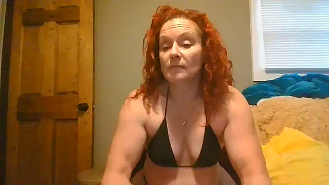 Snapshot of fitflamedragan chatting on 07/17/26, 10:55 fitflamedragan online show from 07/17/26, 10:55
