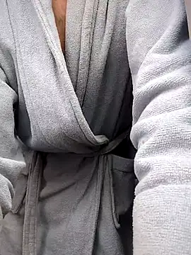 geilehure26 online show from 12/22/24, 09:00