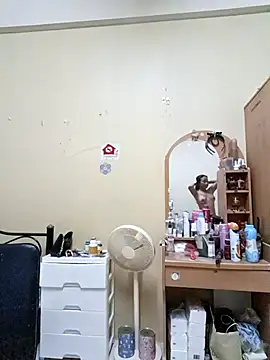 Snapshot of KinkyKit_May chatting on 03/05/26, 11:28 KinkyKit May online show from 03/05/26, 11:28