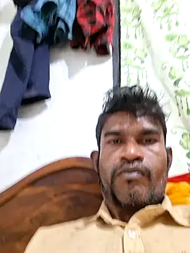 Snapshot of GuyAloneLk chatting on 11/07/25, 01:11 GuyAloneLk online show from 11/07/25, 01:11