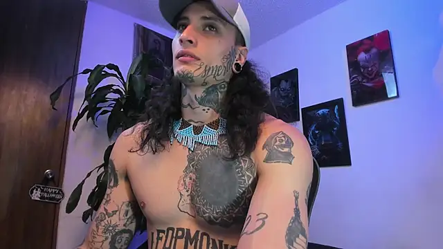 Snapshot of Ryuk_it chatting on 11/03/25, 02:29 Ryuk it online show from 11/03/25, 02:29