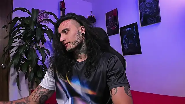 Snapshot of Ryuk_it chatting on 12/01/25, 01:10 Ryuk it online show from 12/01/25, 01:10