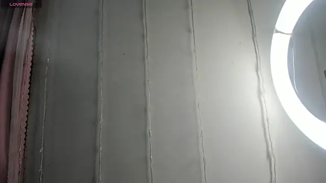 aly nucita  online show from 01/12/25, 01:11