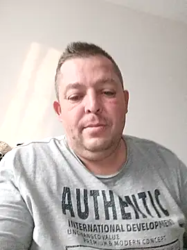 Snapshot of Borisache chatting on 10/21/25, 02:51 Borisache online show from 10/21/25, 02:51